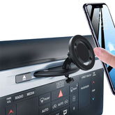 Support de téléphone pour lecteur CD monté dans la fente CD de la voiture, avec téléphone qui se fixe d’un simple clic.