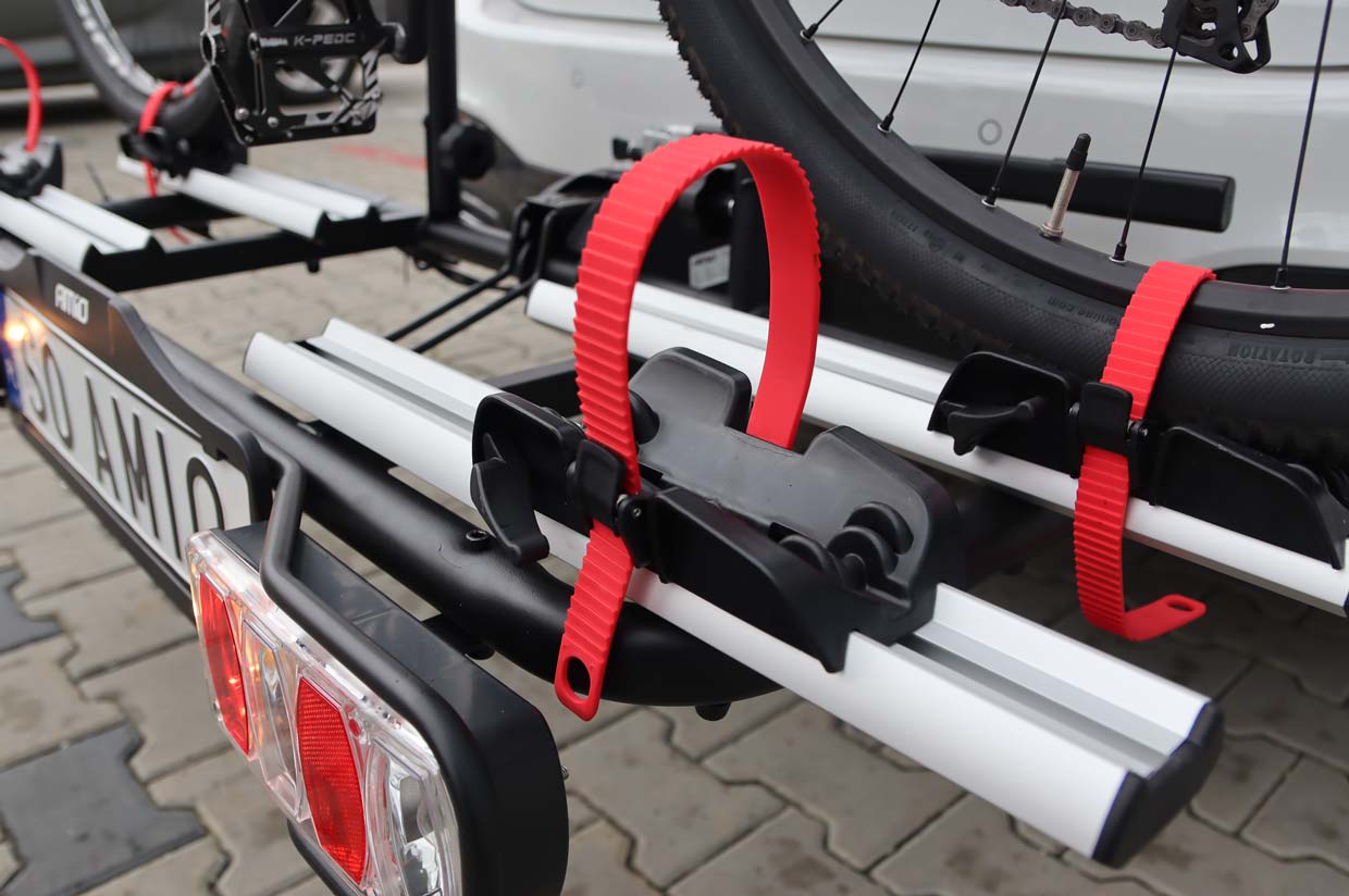 Porte-vélos sur attelage pour 2 vélos électriques TBC-02/2