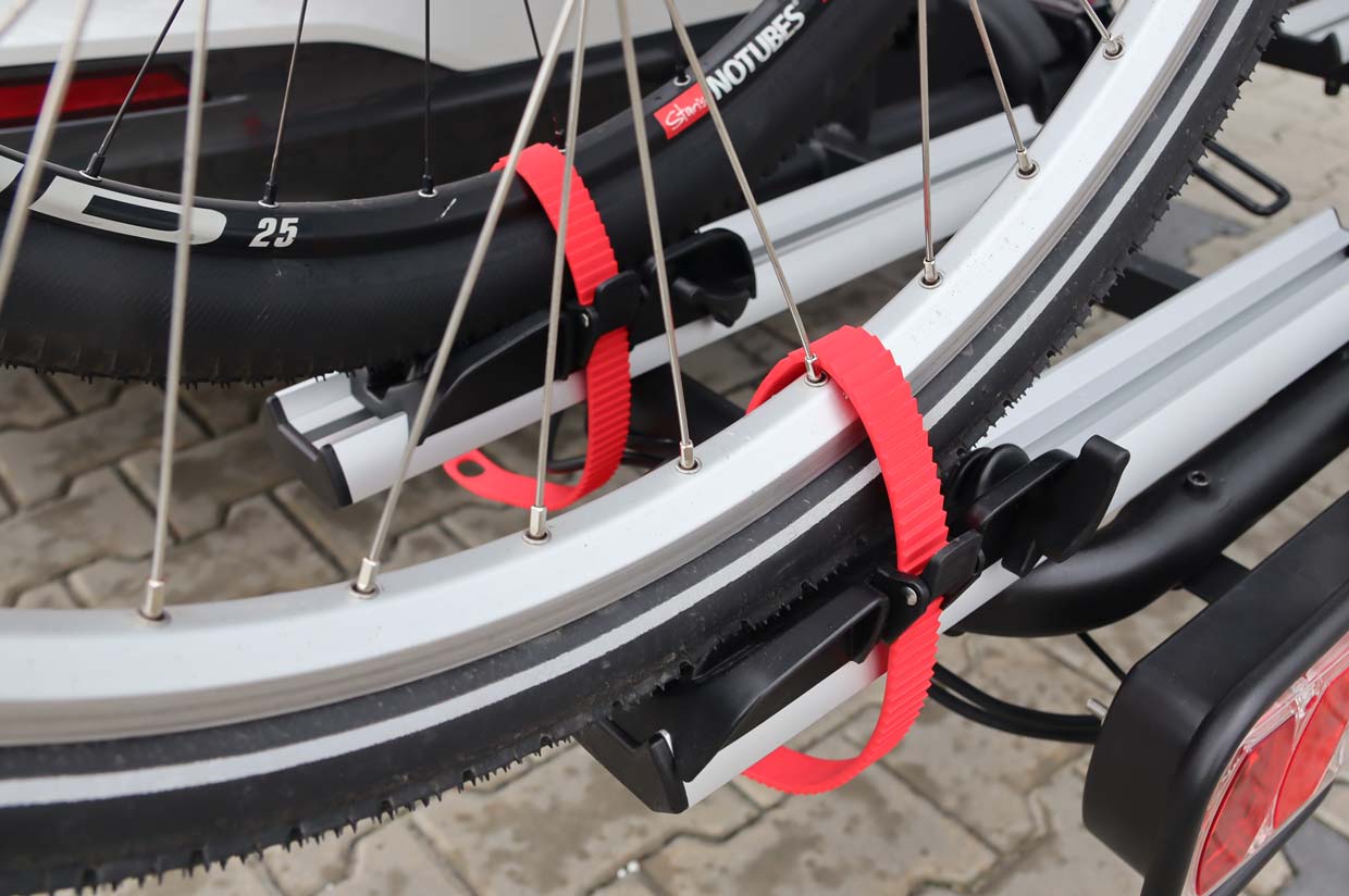 Porte-vélos sur attelage pour 2 vélos électriques TBC-02/2