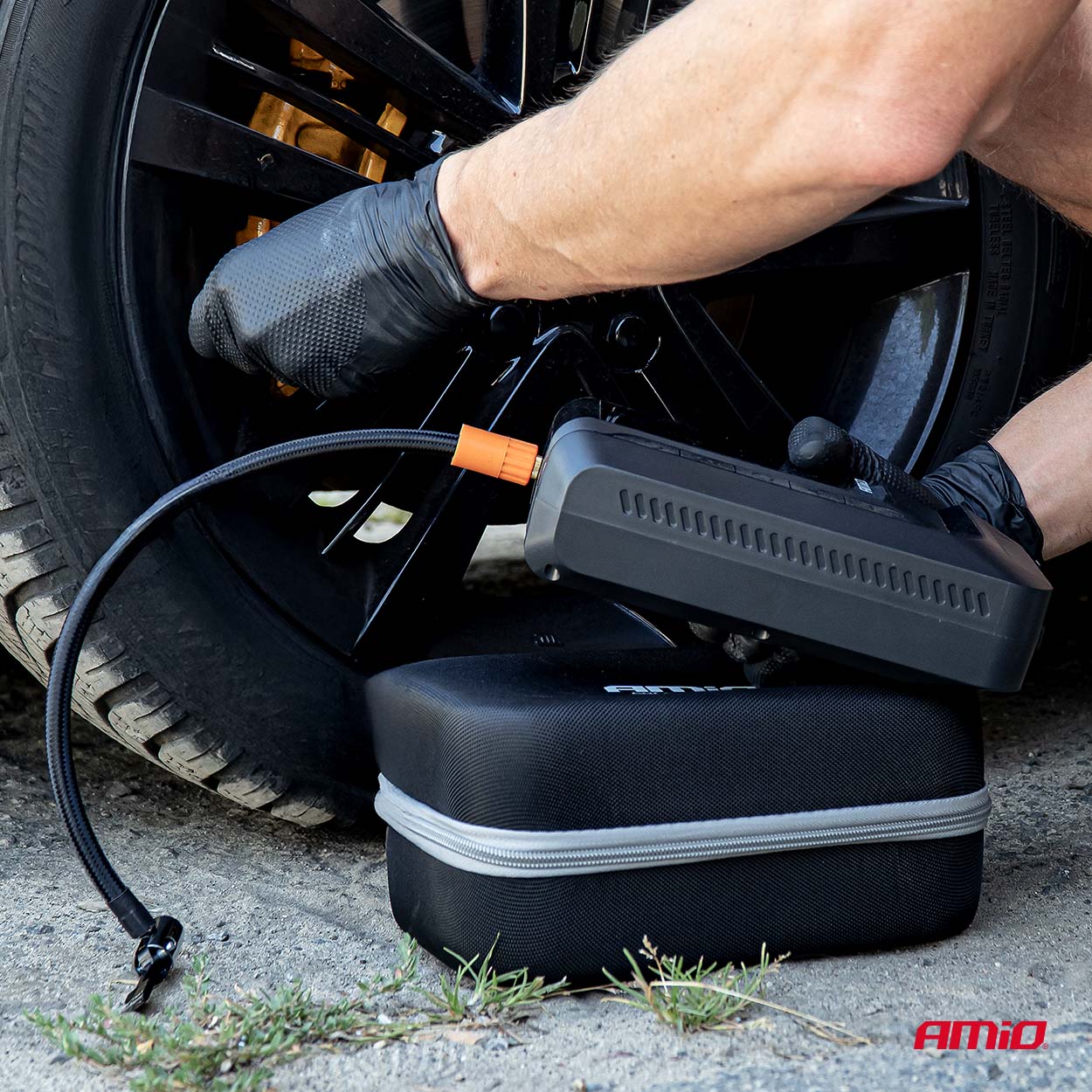 Jumpstarter med indbygget kompressor