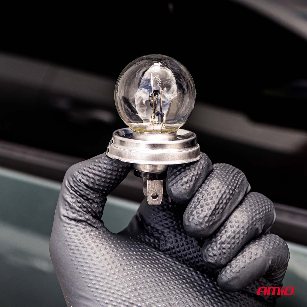 Ampoule halogène R2 pour véhicules 24 V