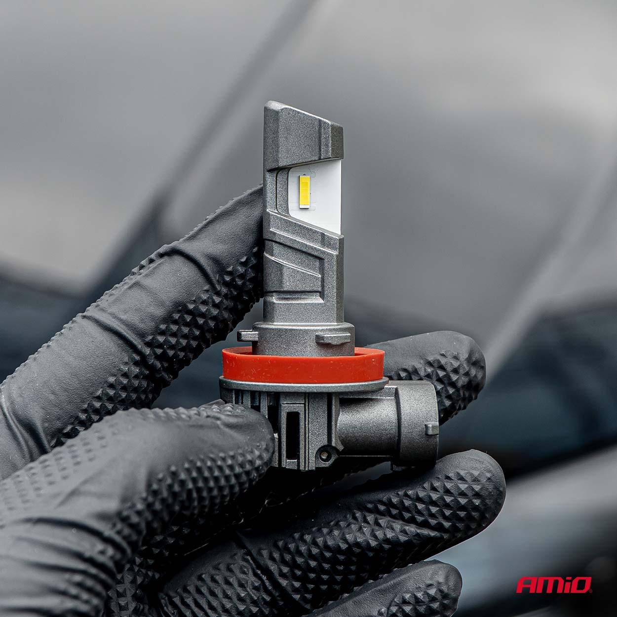 Ampoules LED H11 pour phares vues de côté