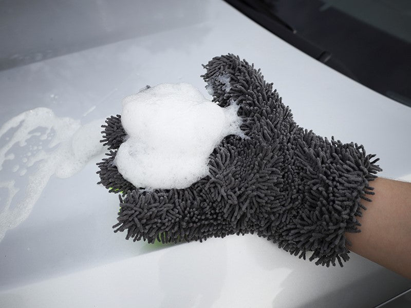 Gant de lavage en microfibre pour les surfaces de la voiture