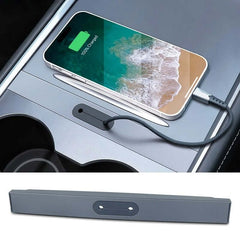 Hub USB pour Tesla Model 3/Y (2021–2023) avec fonction de recharge mobile intégrée dans la console centrale.