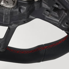 Volant sport en cuir pour VW Golf, Polo, Tiguan et Passat – style GTI avec bande, design de poignée ergonomique et proche de la prise en main.