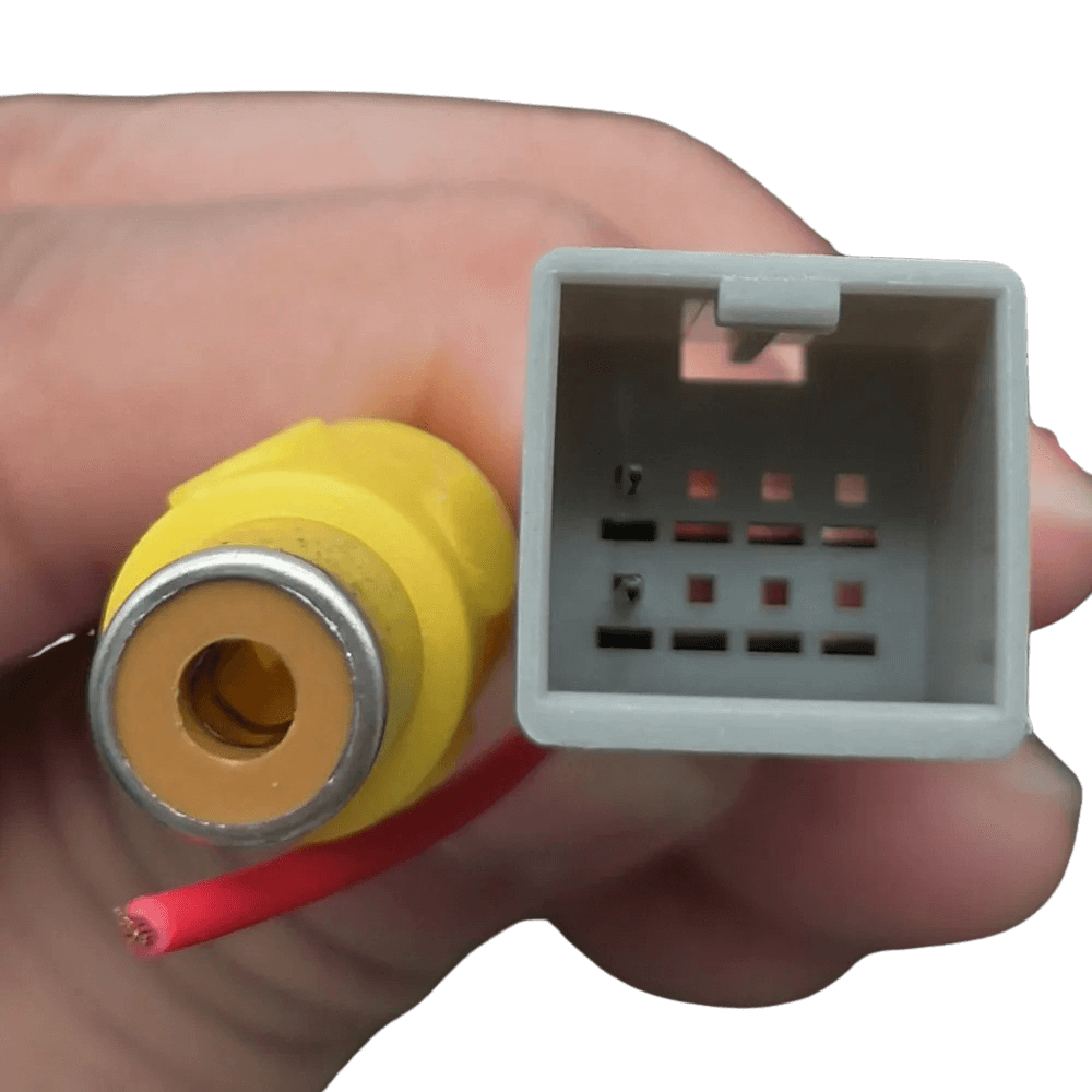 Câble adaptateur Suzuki/Mistubishi/Isuzu – Caméra de recul d’origine sur autoradio aftermarket – Carmedia24.fr