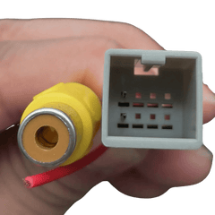 Câble adaptateur Suzuki/Mistubishi/Isuzu – Caméra de recul d’origine sur autoradio aftermarket – Carmedia24.fr