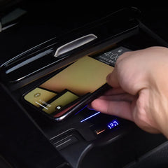 <h2>Chargeur sans fil 15W avec éclairage d’ambiance pour Mercedes-Benz A-Klasse/GLA/GLB</h2> 